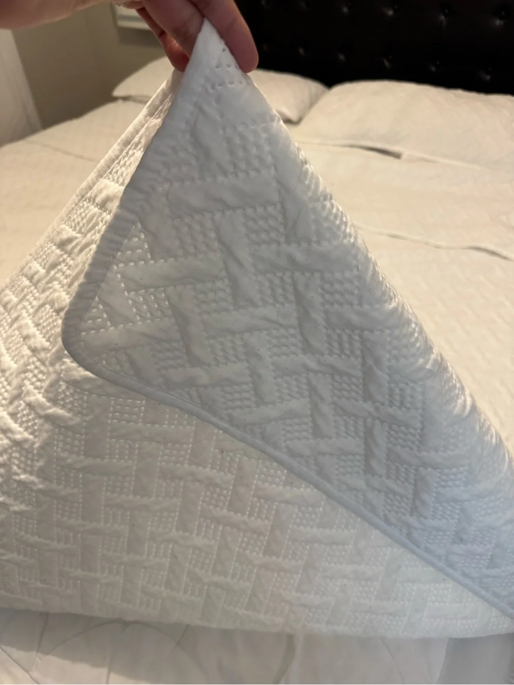 King Bed White Quilt Set 3 Piece